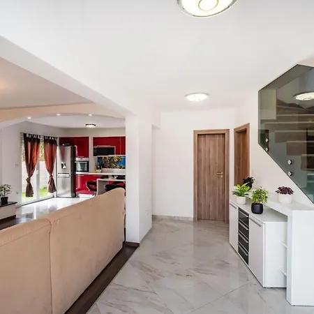 Tolles Ferienhaus In Mit Garten Und Terrasse Σπίτι διακοπών