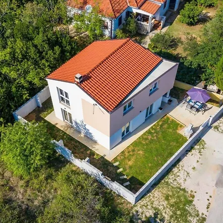 Tolles Ferienhaus In Mit Garten Und Terrasse Σπίτι διακοπών