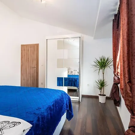 Tolles Ferienhaus In Mit Garten Und Terrasse *